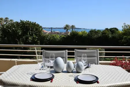 Vue Mer à Golfe-Juan Proche Cannes Plage et Garage, Appartement à Golfe Juan vue sur mer - Photo 14