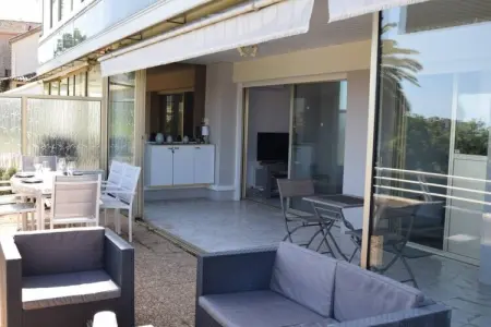 Vue Mer à Golfe-Juan Proche Cannes Plage et Garage, Appartement à Golfe Juan vue sur mer - Photo 15