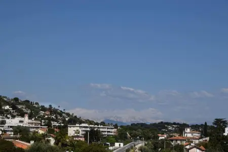 Vue Mer à Golfe-Juan Proche Cannes Plage et Garage, Appartement à Golfe Juan vue sur mer - Photo 27