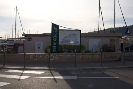 Vue Mer à Golfe-Juan Proche Cannes Plage et Garage, Appartement à Golfe Juan vue sur mer - Photo 29
