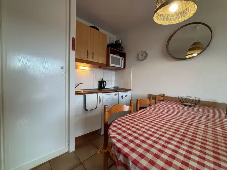 Charmant 2 pièces avec terrasse et accès piscine - Photo 4