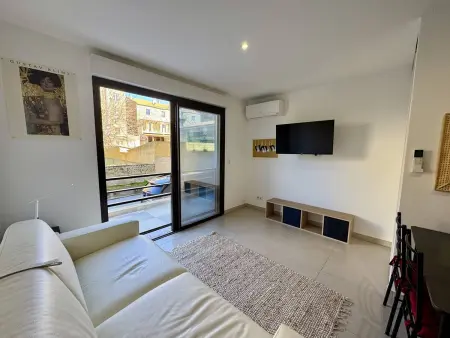 Studio moderne au cœur de Propriano, climatisé avec internet - Photo 3