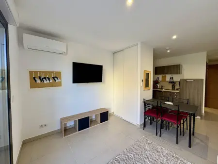Studio moderne au cœur de Propriano, climatisé avec internet - Photo 5