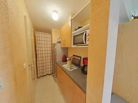 Appartement 2 pièces avec loggia vue mer, animaux admis - La Londe-les-Maures - Photo 9