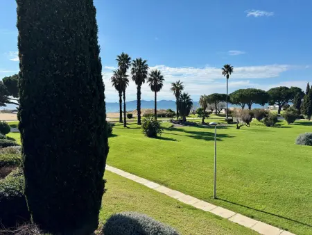 Appartement 2 pièces avec loggia vue mer, animaux admis - La Londe-les-Maures - Photo 14