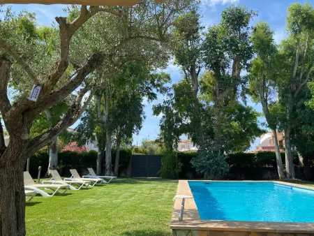 Grande villa rénovée avec 2 piscines et jardin à 50m de la mer à Sant Martí d'Empúries - Photo 1