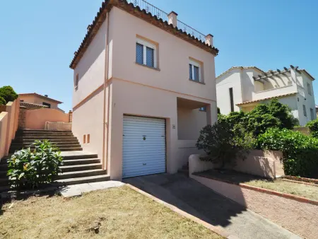 Grande Maison Familiale avec Piscine Privée et Terrasse à Torroella de Montgrí, Proche Plage - Photo 8