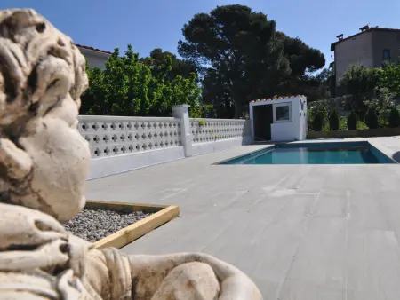 Grande Maison à l’Escala avec Piscine Privée et Terrasse Spacieuse - Photo 5