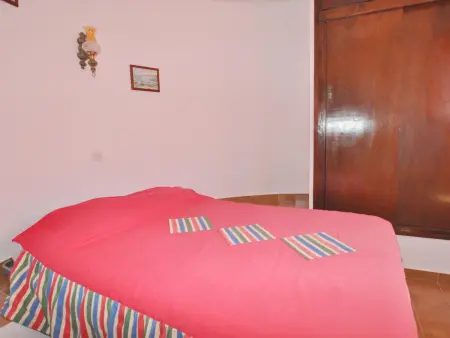 Grande Maison à l’Escala avec Piscine Privée et Terrasse Spacieuse - Photo 17