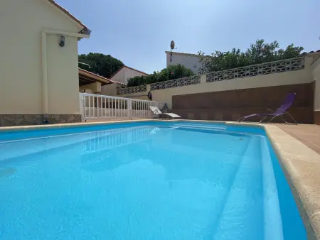 Maison familiale avec piscine privée à Torroella de Montgrí, à proximité de la plage et des commodités - Photo 6