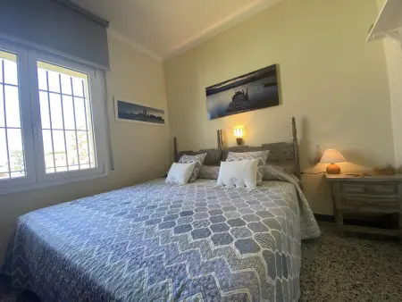 Maison familiale avec piscine privée à Torroella de Montgrí, à proximité de la plage et des commodités - Photo 15