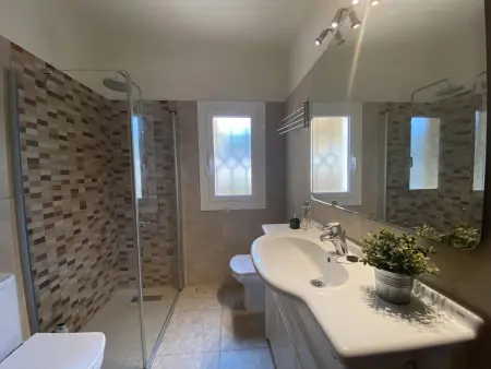 Maison familiale avec piscine privée à Torroella de Montgrí, à proximité de la plage et des commodités - Photo 17