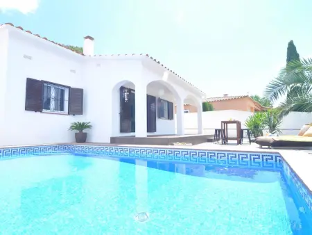 Maison Chic avec Piscine Privée et Wi-Fi, Villa 8 personnes à L'Escala - Photo 1