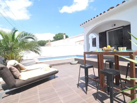 Maison Chic avec Piscine Privée et Wi-Fi, Villa 8 personnes à L'Escala - Photo 6