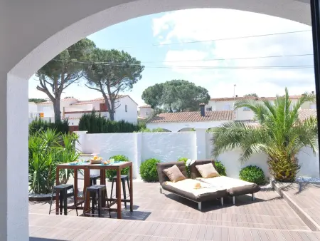 Maison Chic avec Piscine Privée et Wi-Fi, Villa 8 personnes à L'Escala - Photo 9