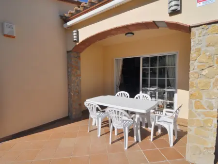 Maison spacieuse avec jardin et piscine privée à L'Escala - Photo 1