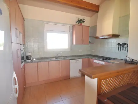 Maison spacieuse avec jardin et piscine privée à L'Escala - Photo 7