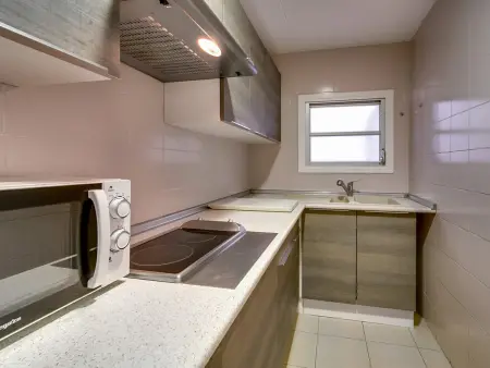 Appartement charmant 2 ch avec balcon, Wi-Fi, proche plage Blanes - Photo 9