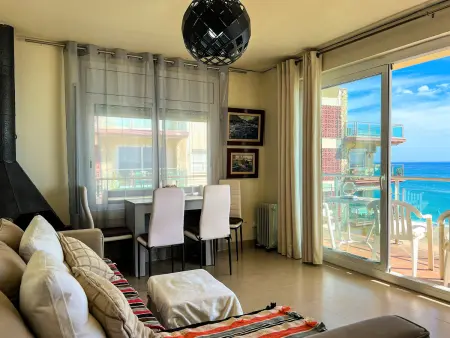 Appartement en première ligne de plage à Santa Susanna, idéal pour familles - Photo 2