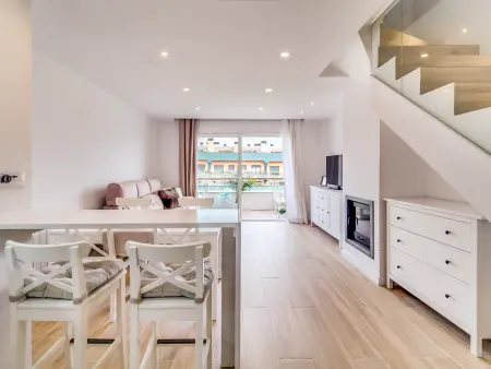 Duplex chaleureux à Palafolls, 4 pers, proche plages - Photo 1