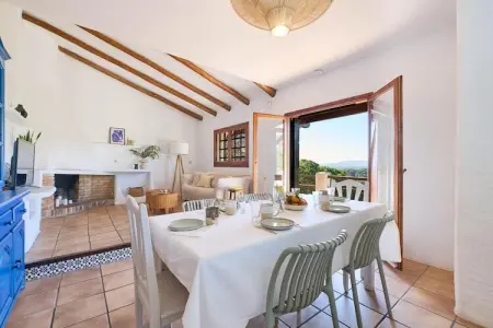 Serena, Villa sur la Costa Brava avec piscine - Photo 3