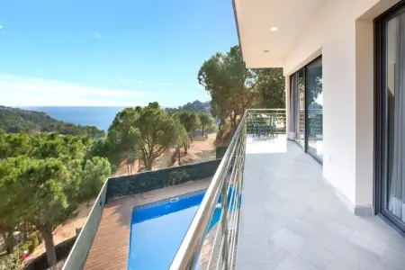 Santi, Villa sur la Costa Brava avec Piscine & Vue Mer - Photo 17
