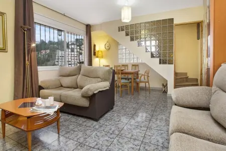 Vila, Villa vue mer et montagne avec piscine - Photo 1