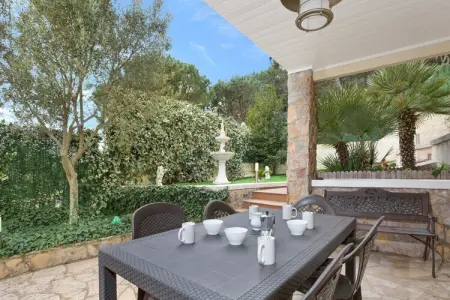 Vila, Villa vue mer et montagne avec piscine - Photo 4