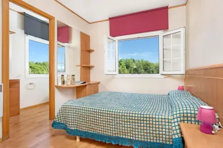 Araceli, Villa à Lloret de Mar avec Piscine Privée - Photo 12