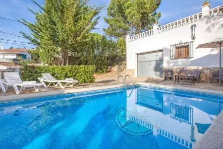 Conchi, Villa près de la plage à Lloret de Mar - Photo 8