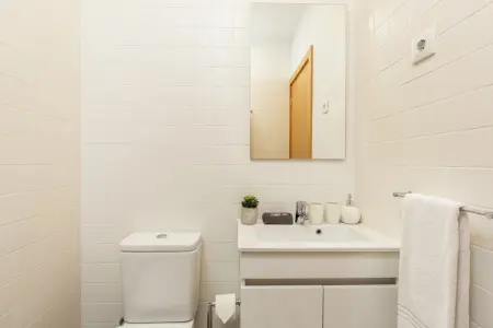 YOUROPO - Cosy 5, Retraite élégante en centre-ville - Photo 13