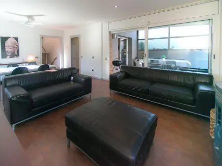 Casa Moderna con Jardín y Piscina Privada  Santa Cristina dAro - Photo 10