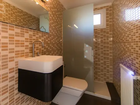 Casa Moderna con Jardín y Piscina Privada  Santa Cristina dAro - Photo 17