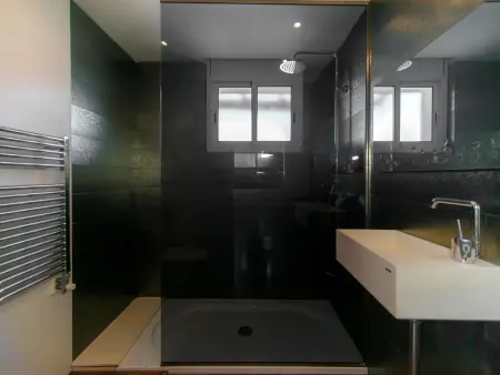 Casa Moderna con Jardín y Piscina Privada  Santa Cristina dAro - Photo 30
