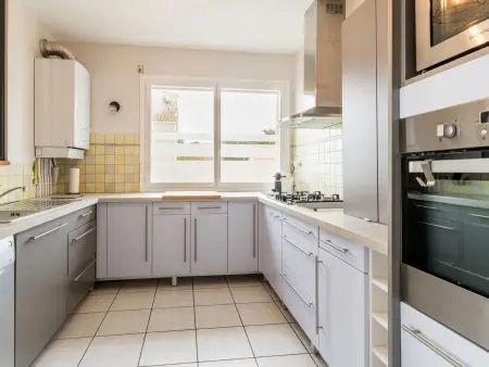 Bel appartement en bord de mer avec terrasse et parking - Photo 3