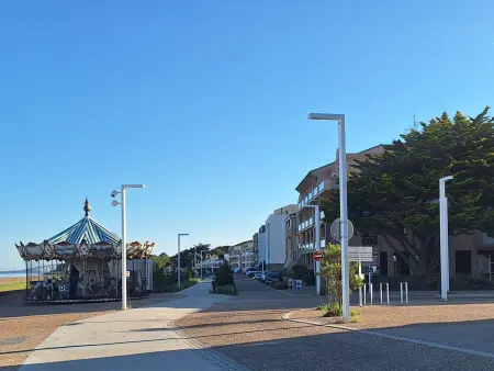 Bel appartement en bord de mer avec terrasse et parking - Photo 16
