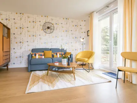Appartement rénové, lumineux proche plage avec parking - Photo 1