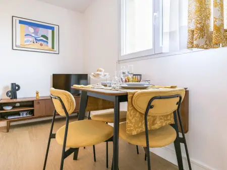 Appartement rénové, lumineux proche plage avec parking - Photo 3