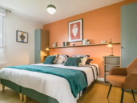 Appartement rénové, lumineux proche plage avec parking - Photo 4