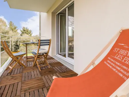 Appartement rénové, lumineux proche plage avec parking - Photo 6