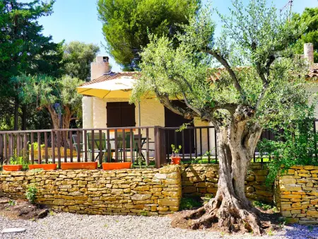 Charmante villa provençale avec jardin et piscine privée à Saint-Cyr-sur-Mer - Photo 2