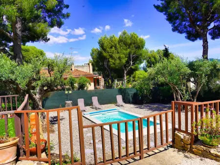 Charmante villa provençale avec jardin et piscine privée à Saint-Cyr-sur-Mer - Photo 8