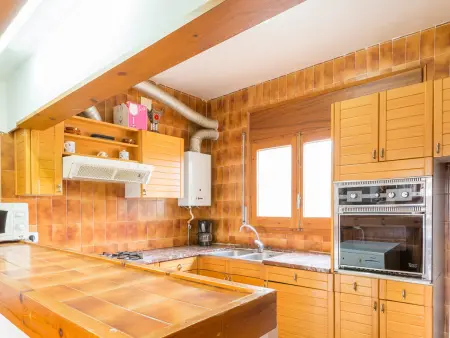 Maison familiale avec piscine privée et vue mer à Canyelles - Photo 4