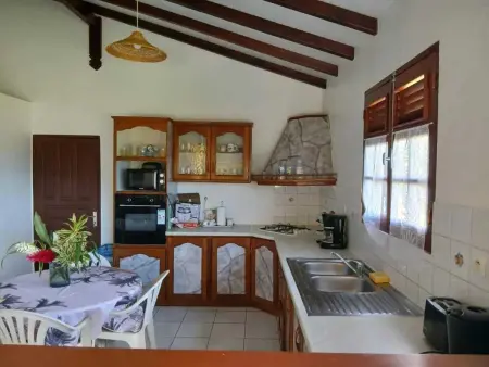 Maison spacieuse à Petit-Bourg avec jardin, Maison 7 personnes à Petit Bourg - Photo 3