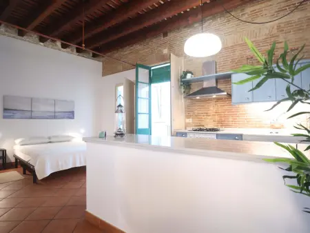 Loft rénové au centre de Sant Feliu, 2 chambres, près de la plage - Photo 7
