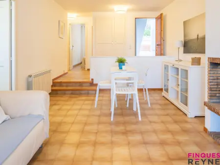 Appartement rez-de-chaussée avec jardin et accès piscine, proche plage de Sant Pol - Photo 12
