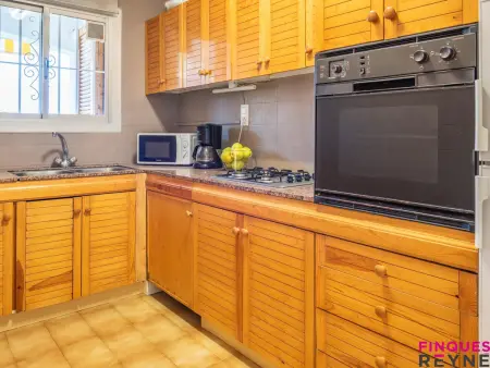 Appartement rez-de-chaussée avec jardin et accès piscine, proche plage de Sant Pol - Photo 17
