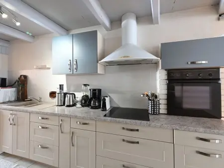 Charmante Maison de Village au Cœur de La Couarde-sur-Mer - Photo 7