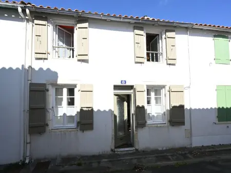 Charmante Maison de Village au Cœur de La Couarde-sur-Mer - Photo 20