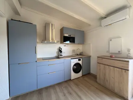 Appartement T2 Climatise avec Parking proche Plage - Photo 7